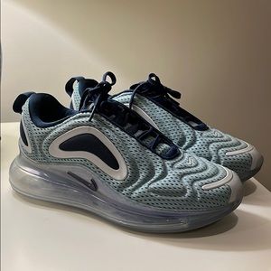 Nike Air Max 720 blue iridescent